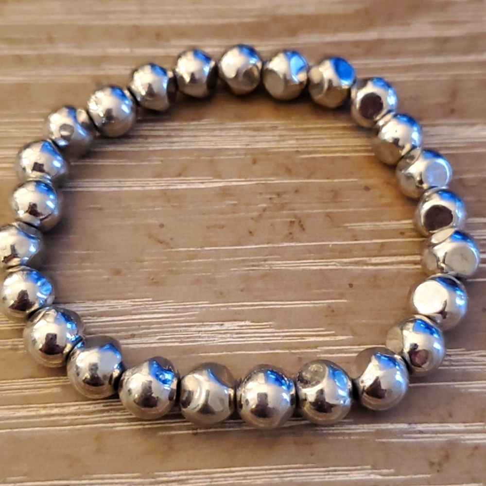 Beaded bracelet